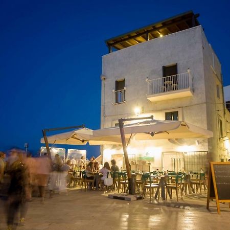 Casa Vacanze Antiche Mura E Poi Monopoli Exterior photo