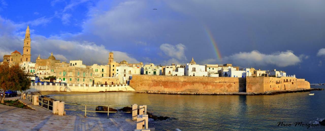 Casa Vacanze Antiche Mura E Poi Monopoli Exterior photo