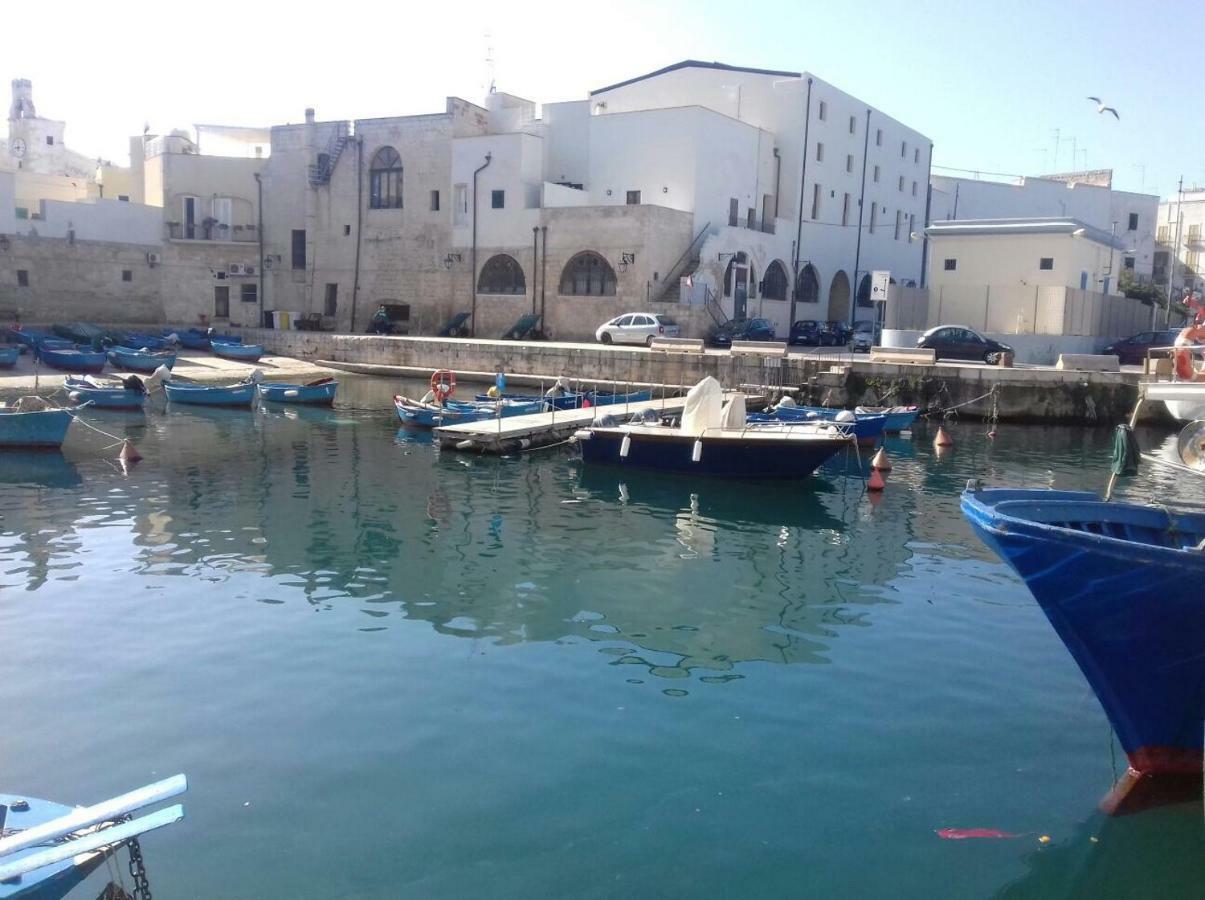 Casa Vacanze Antiche Mura E Poi Monopoli Exterior photo